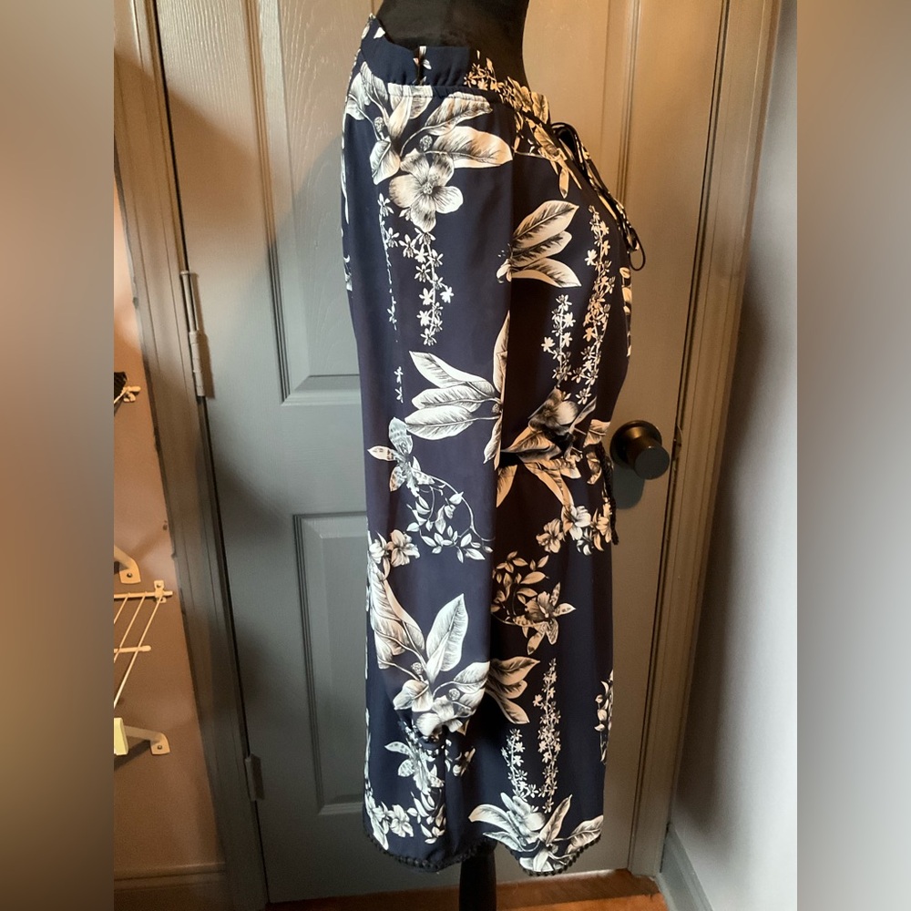 Sam Edelman size 4 navy & off white floral print dress - Picture 4 of 6